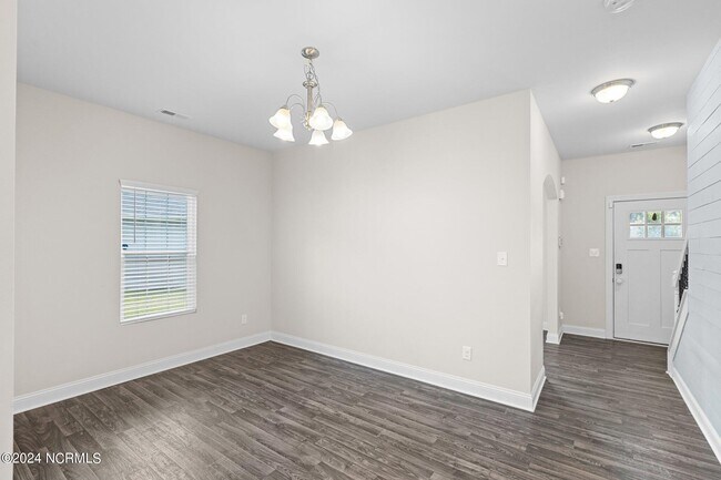 Building Photo - 113 Patriot Ct