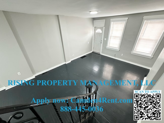 Building Photo - 610 Line St