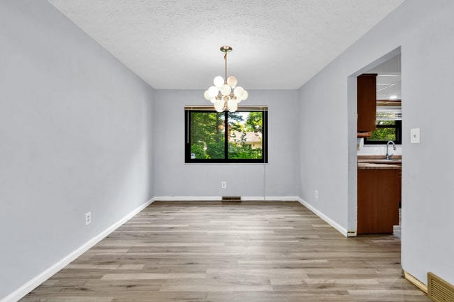 Building Photo - 7095 White Butterfly Ln