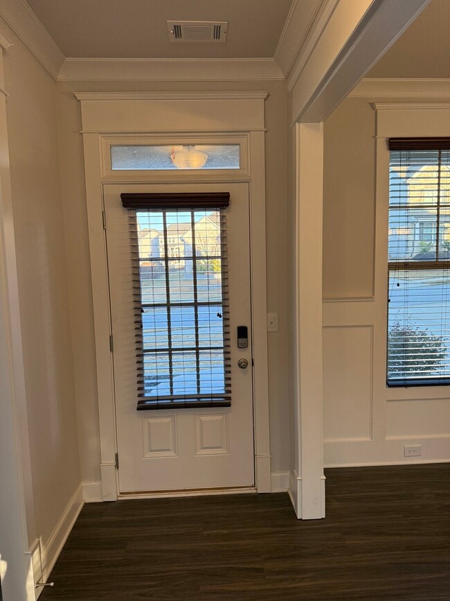 Building Photo - 7107 Branch Creek Cv