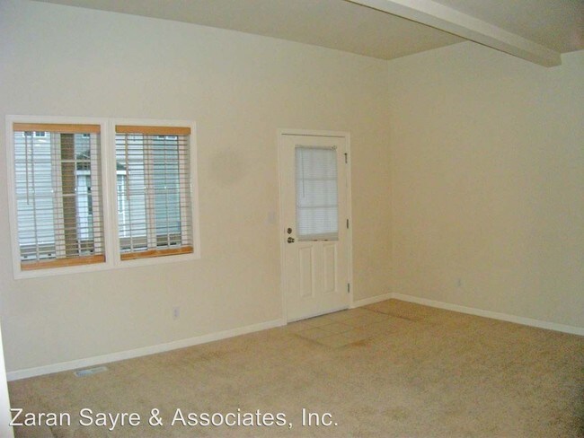 Building Photo - 2750 Diamond Loop