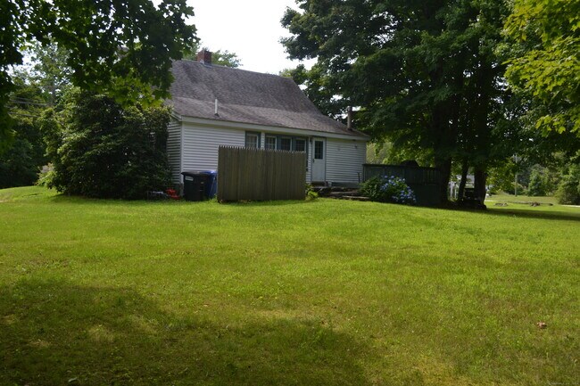 Foto del edificio - 1499 Old Colchester Rd