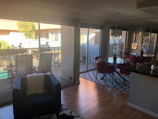 Foto del edificio - 400 N Sunrise Way