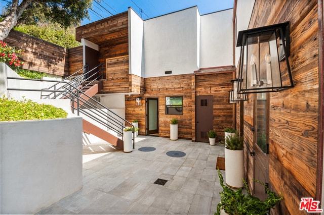 Building Photo - 24916 Malibu Rd
