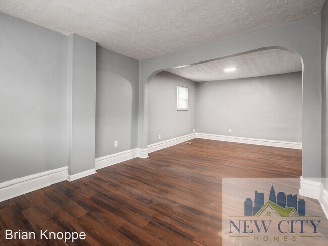 Building Photo - 3 br, 1.5 bath House - 245 Clarendon Ave