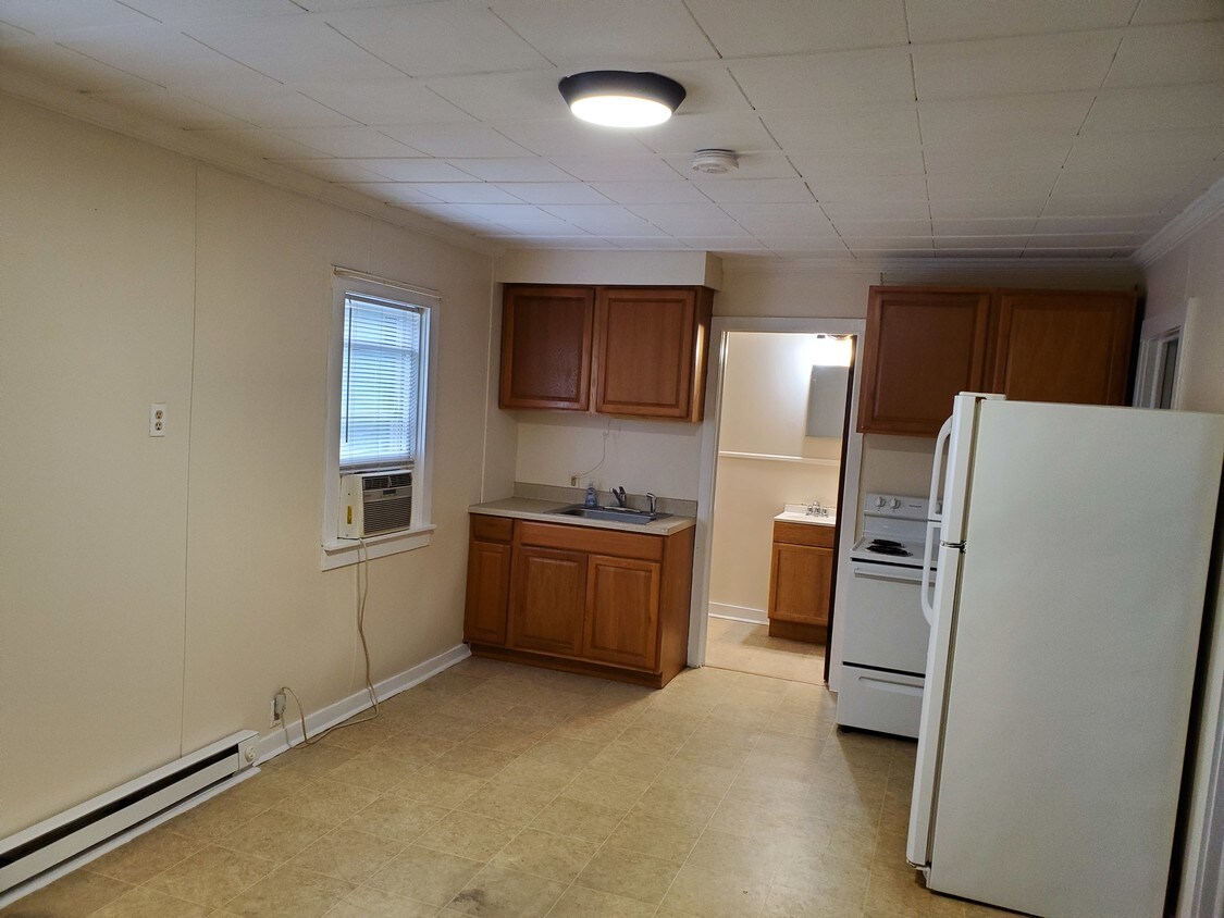 87 penn bern rd, Bernville, PA 19506 87 penn bern rd Bernville, PA