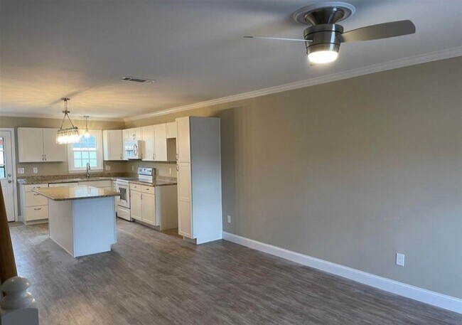 Foto del edificio - 2220 Oakwood Ln