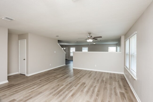 Building Photo - 1330 Flagstone St