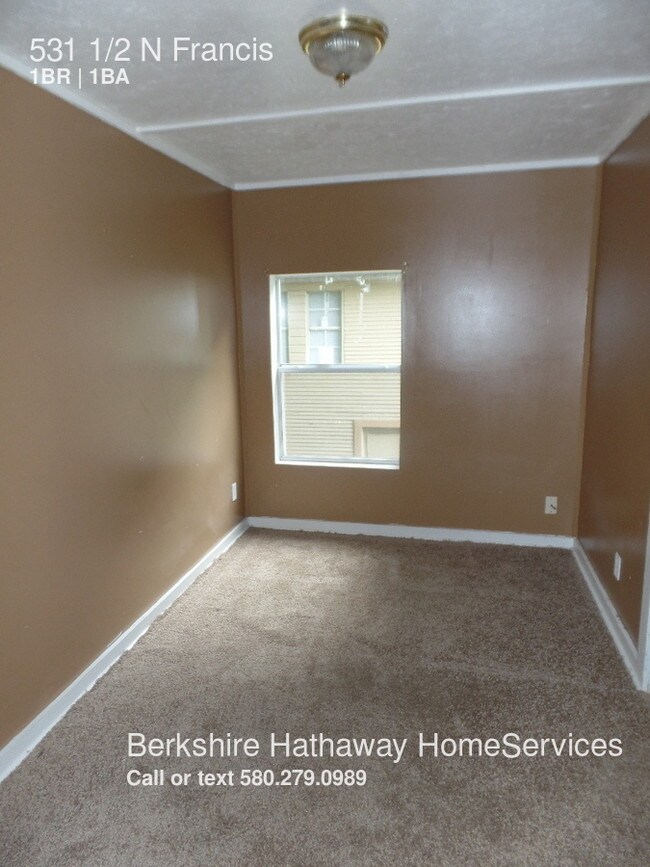 Building Photo - 531 1/2 N Francis St
