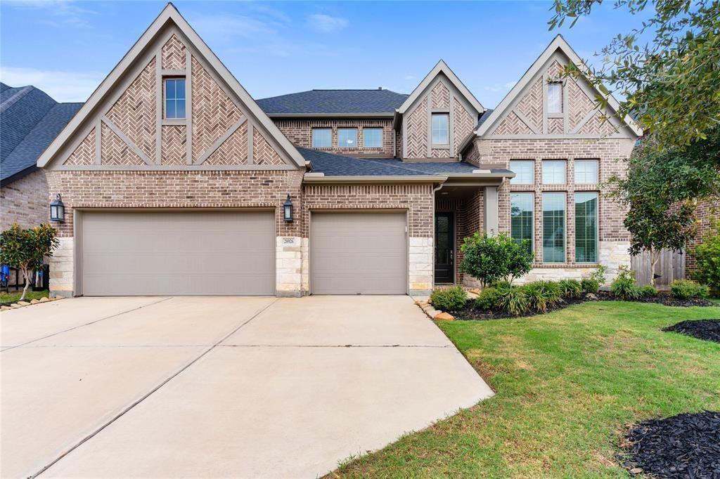 Foto principal - 28926 Creekside Bend Dr