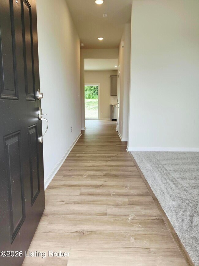 Foto del edificio - 8302 Fairmount Rd