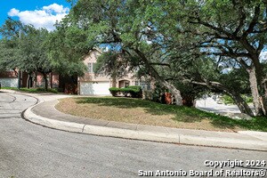 Foto del edificio - 8502 Cottage Park