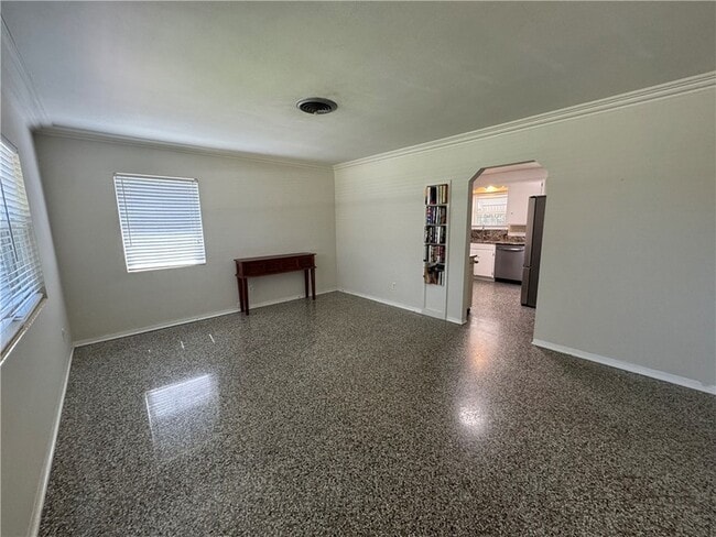 Foto del edificio - 2063 34th Ave