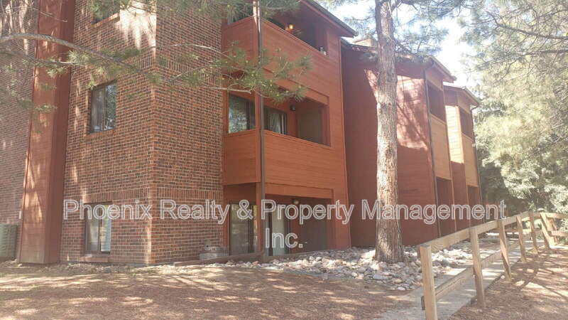 Foto principal - 1909 Centennial Dr