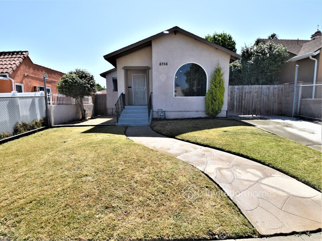 Primary Photo - 6756 Arlington Ave