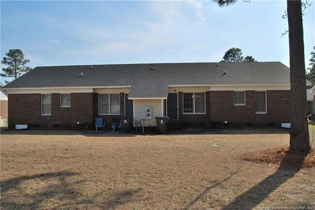 Building Photo - 5837 Maidstone Ln