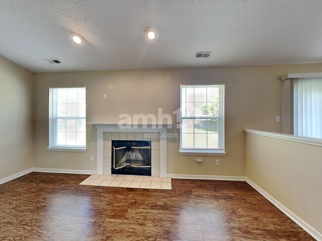 Foto del edificio - 7934 Cherrybark Dr