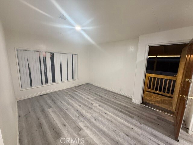 Foto del edificio - 8228 Beech Ave