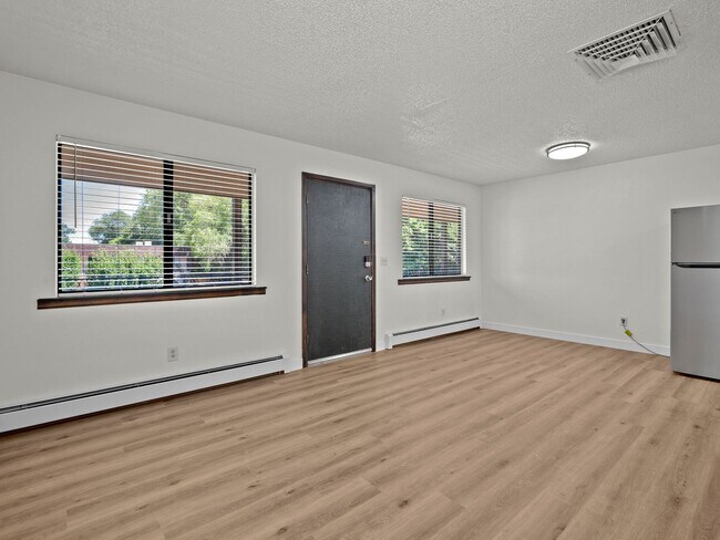 Foto del edificio - Updated 1 Bedroom, 1 Bathroom Apartment – ...