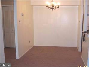 Building Photo - 5200 Hilltop Dr