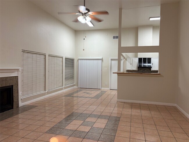 Foto del edificio - 7659 Alcomita Dr