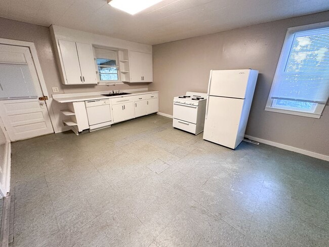 Foto del edificio - 1244 Wieland Pl NW