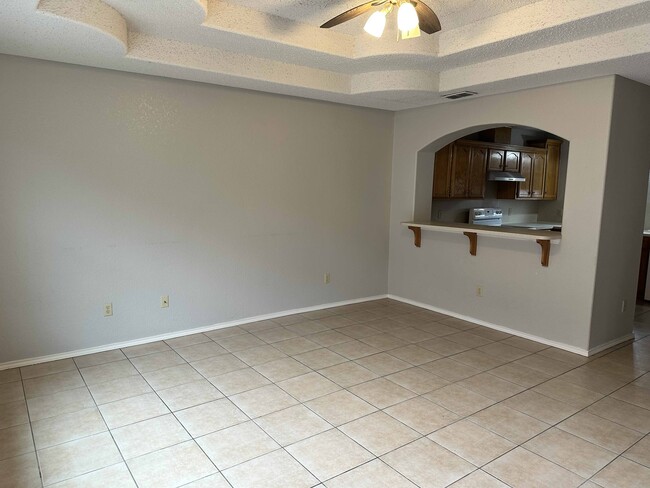 Building Photo - 1821 W Portales Dr