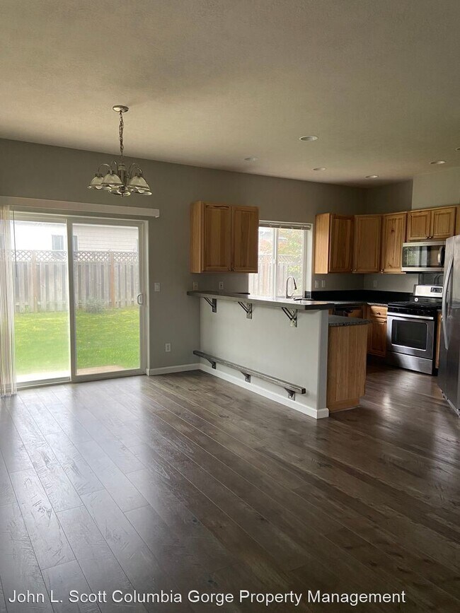 Building Photo - 3 br, 2 bath House - 703 Heights Ave