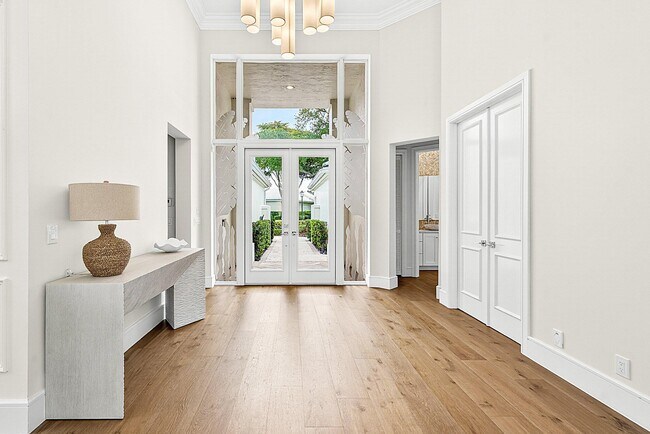 Foto del edificio - 1128 Crystal Dr