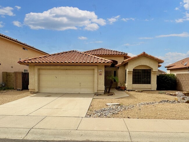Spacious 3 Bed, 2 Bath Home in Peoria - Yo... - Spacious 3 Bed, 2 Bath Home in Peoria - Yo...