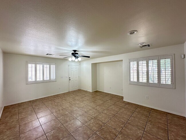 Building Photo - RICHMOND AT RHODES RANCH 2