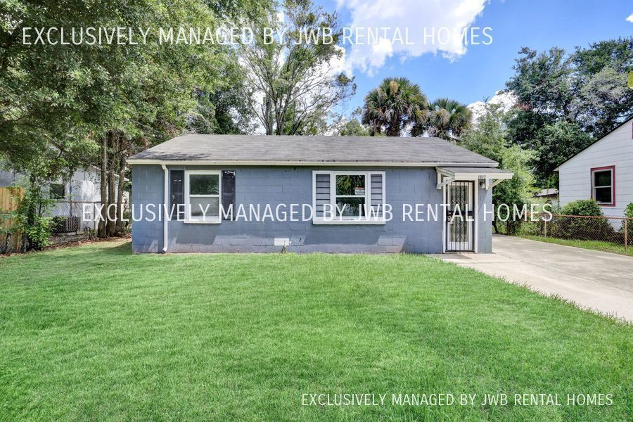 Primary Photo - 1517 24th St E