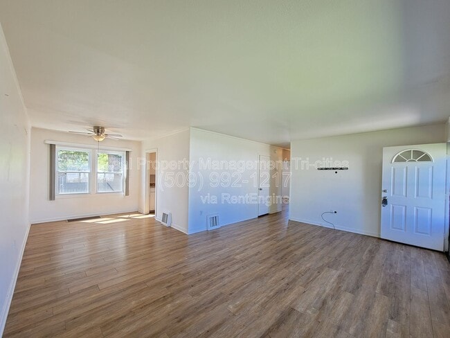 Building Photo - 1005 Torbett St