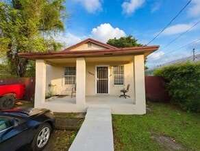 Building Photo - 8013 NW 10th Ct