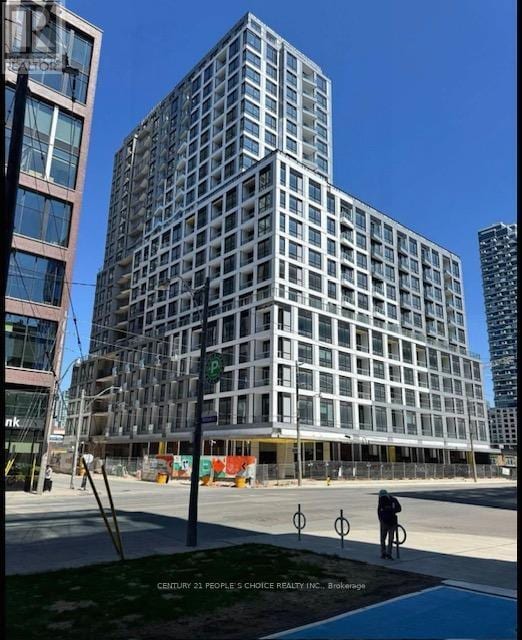 Building Photo - 15-315 Richardson St