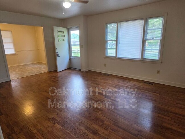 Foto del edificio - 5313 Bayleaf Dr