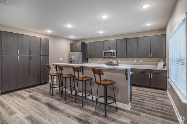 Interior Photo - TE - SpottswoodAve3875