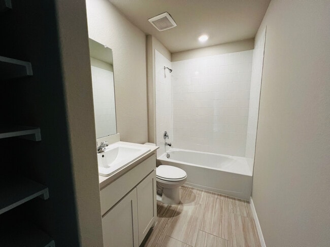 Building Photo - 628 Cofer Wy