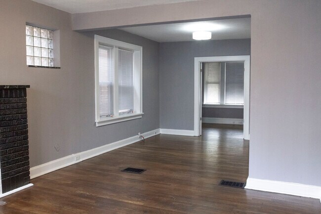 Foto del edificio - 4626 Wilcox Ave