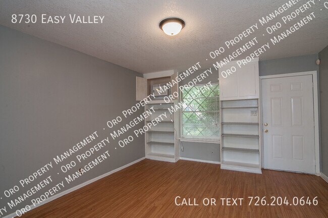 Foto del edificio - 8730 Easy Valley St