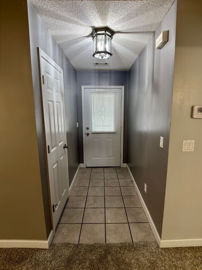 Building Photo - 3 Bed, 2 Bath with Fenced Yard, Two-Car Garage, Brookland School District