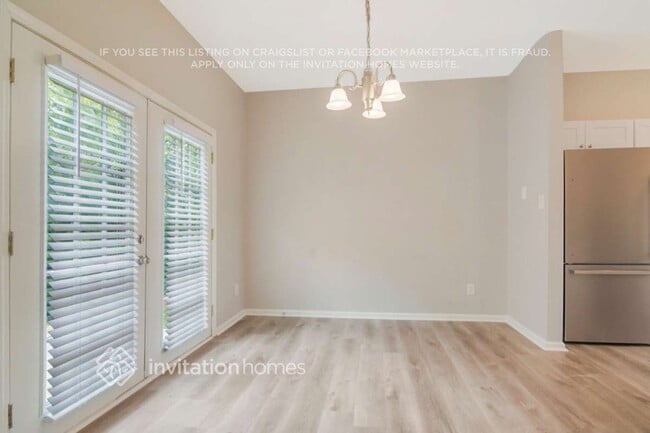 Building Photo - 2724 Golden Amber Ct