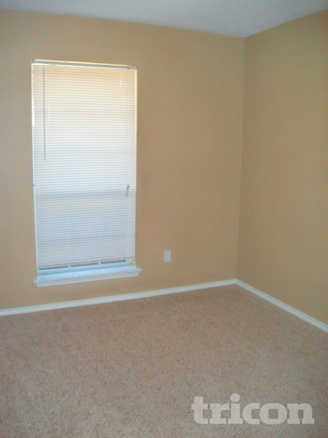 Building Photo - 4438 Harpers Ferry Dr