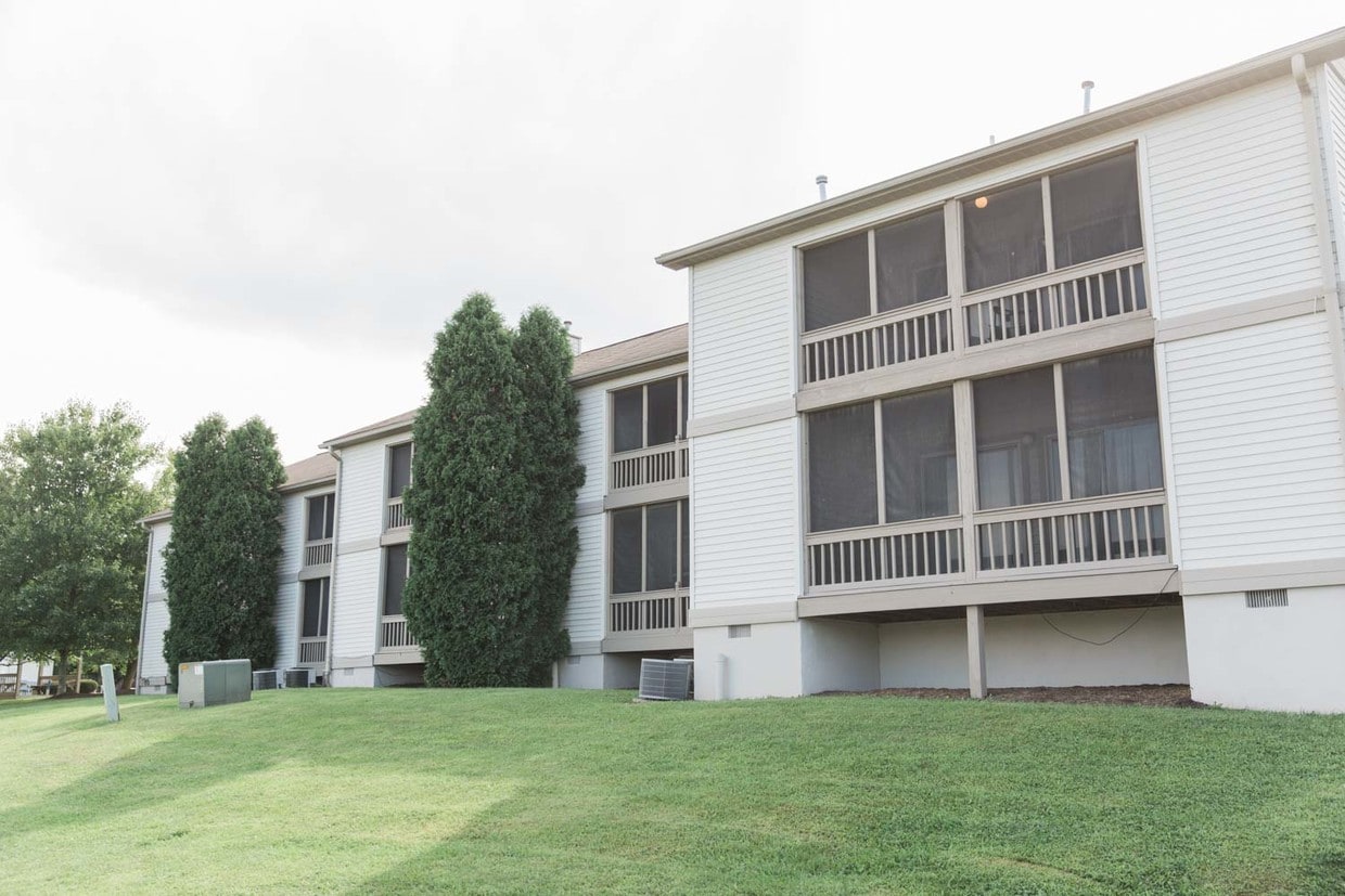 Primary Photo - 1001 Old Hickory Dr