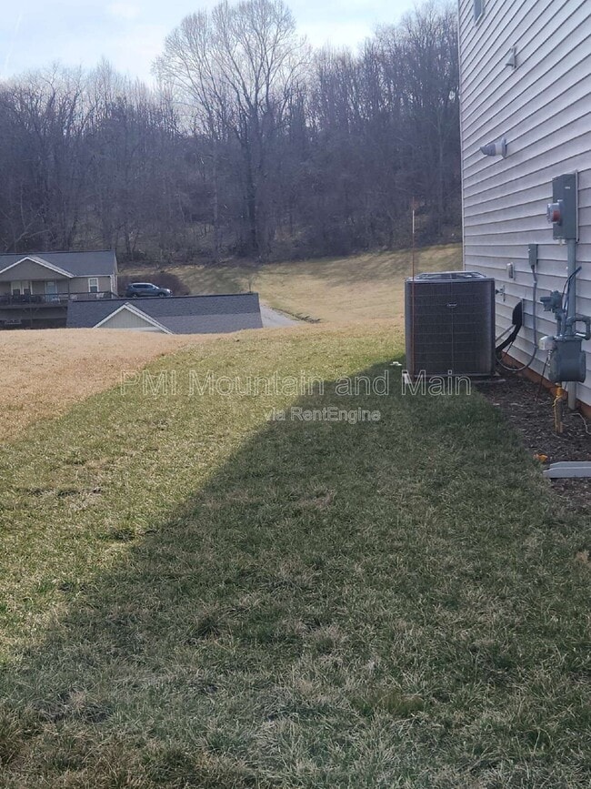 Photo - 92 Queen Vly Wy House