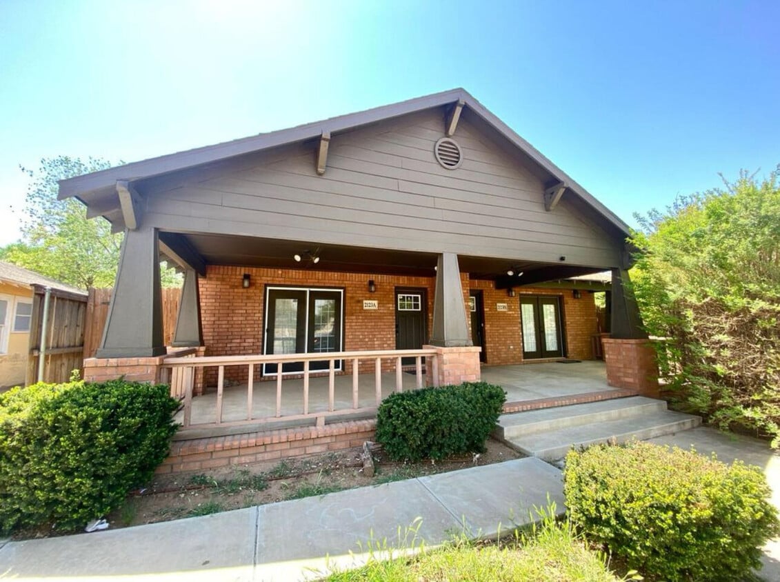 Foto principal - 2123 14th St