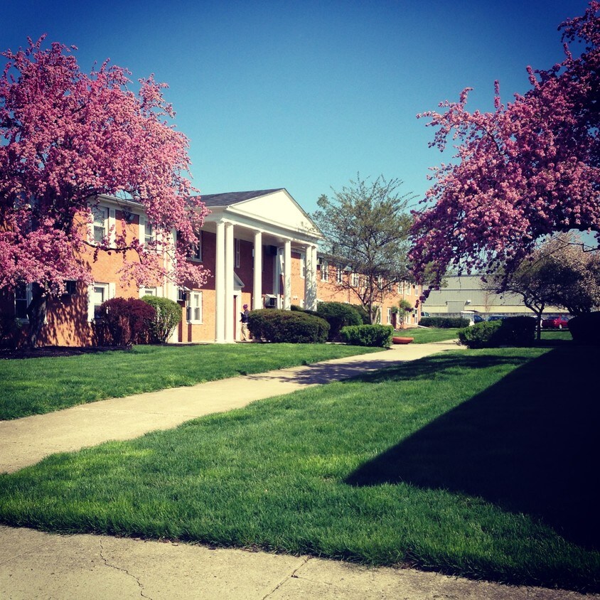 Primary Photo - 1300 Presidential Dr