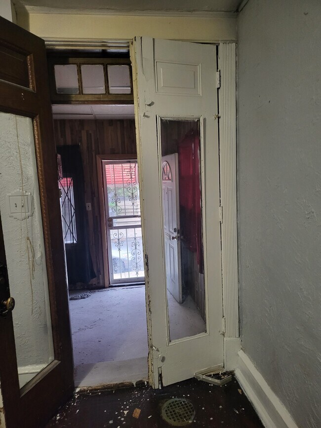 Foto del edificio - 643 N Peach St