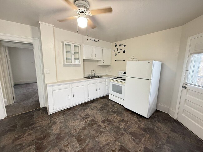 Foto del edificio - 311 W Mason St