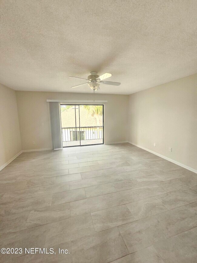 Building Photo - 600 Domenico Cir